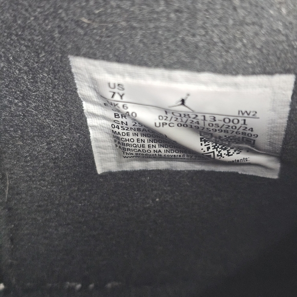 Air Jordan 4 Retro White Thunder (GS) Black/White-Black FQ8213-001 Size 7Y - Picture 11 of 14